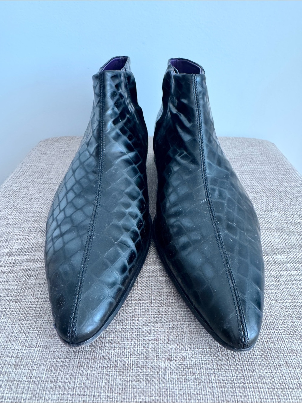 Williams Hunt Men's Black leather Textured Pointed Chelsea Boots